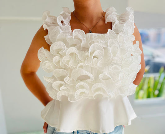 Chic Ruffle Frost