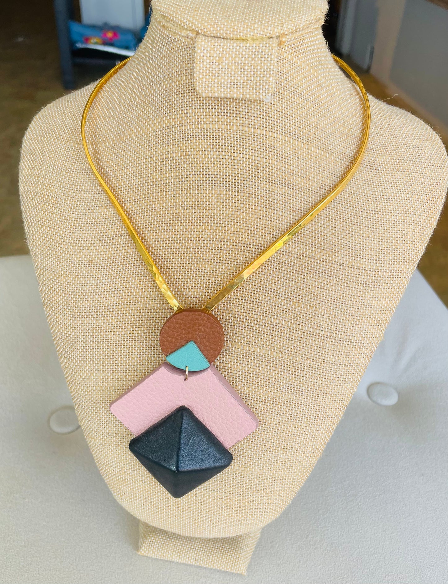 Triangle Triangle necklace