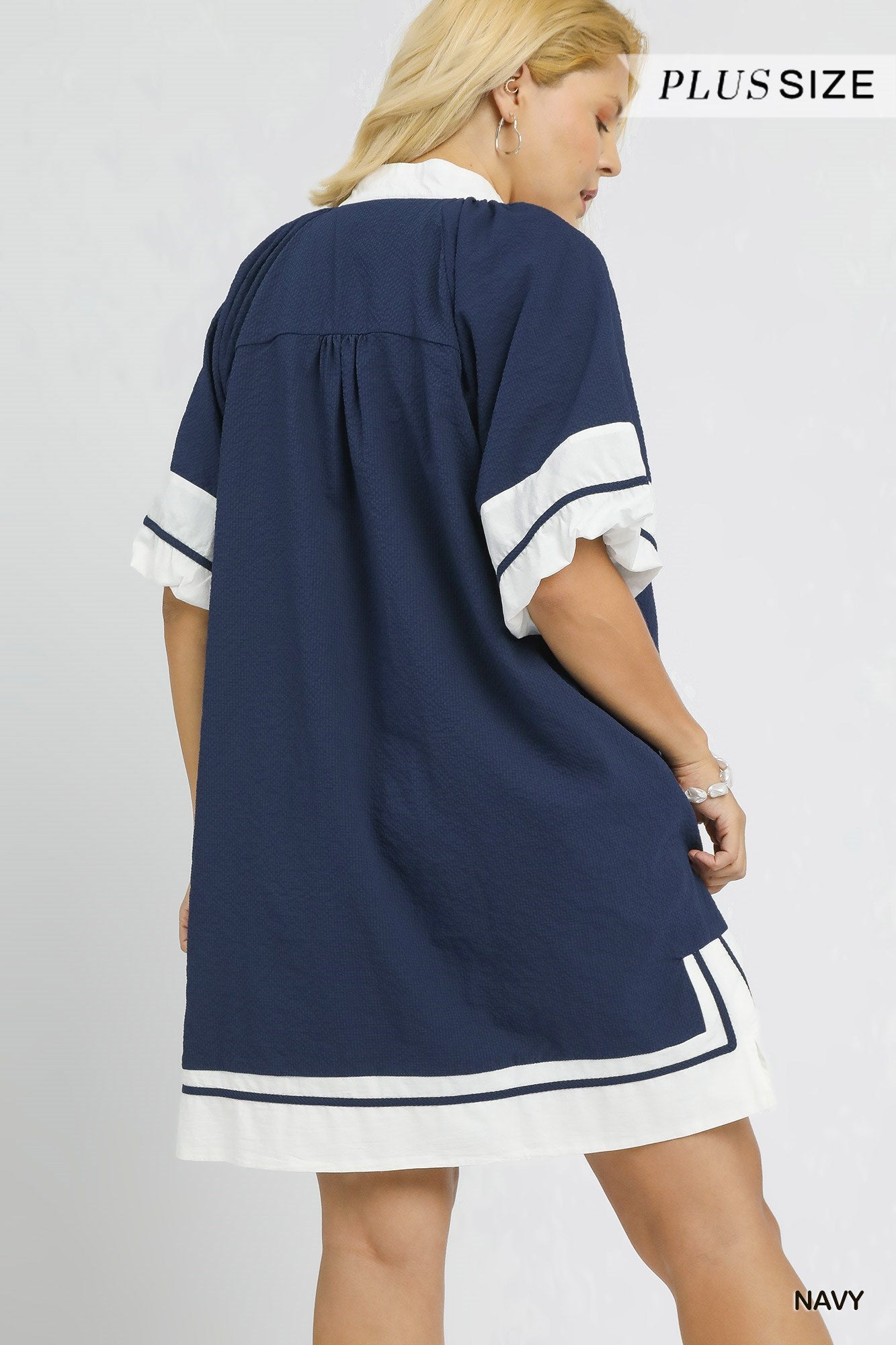 NAVY / WHITE COLORBLOCK